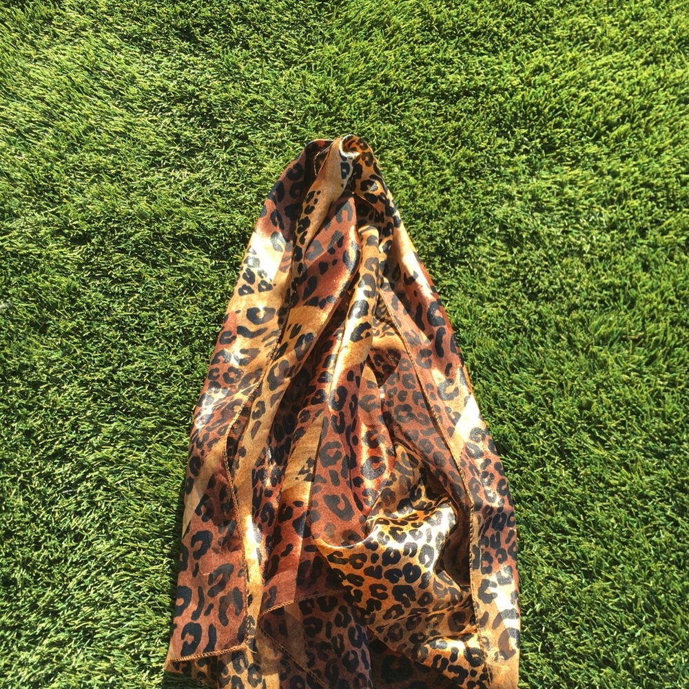 Silk leopard scarf